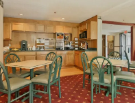 슈퍼 8 바이 윈덤 도지빌 미네랄 포인트 호텔