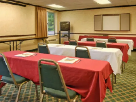 Spark by Hilton Walker Grand Rapids North Hotels in Walker