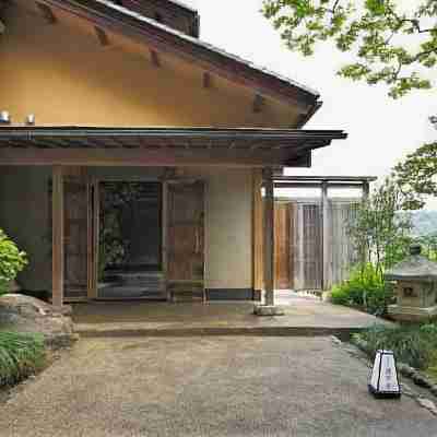 Yamanoo Bettei Ryokusone Hotel Exterior