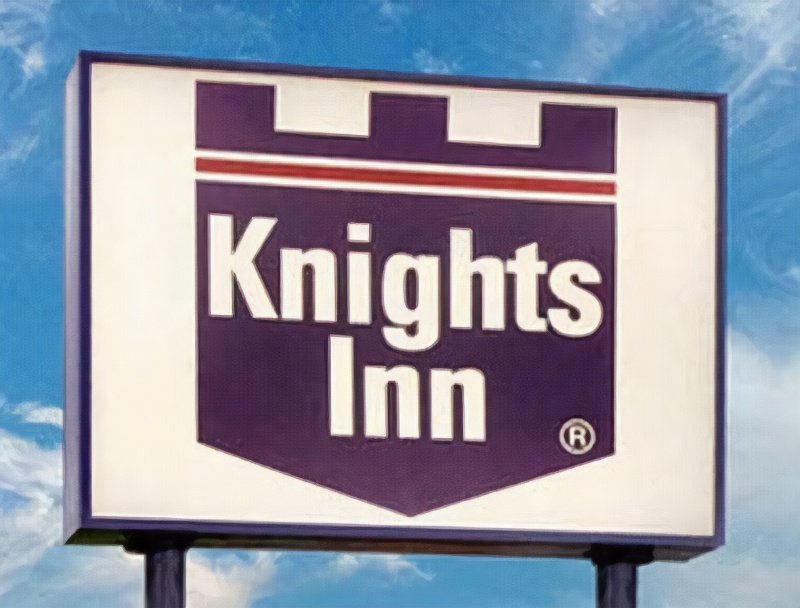 Knights Inn Oswego East