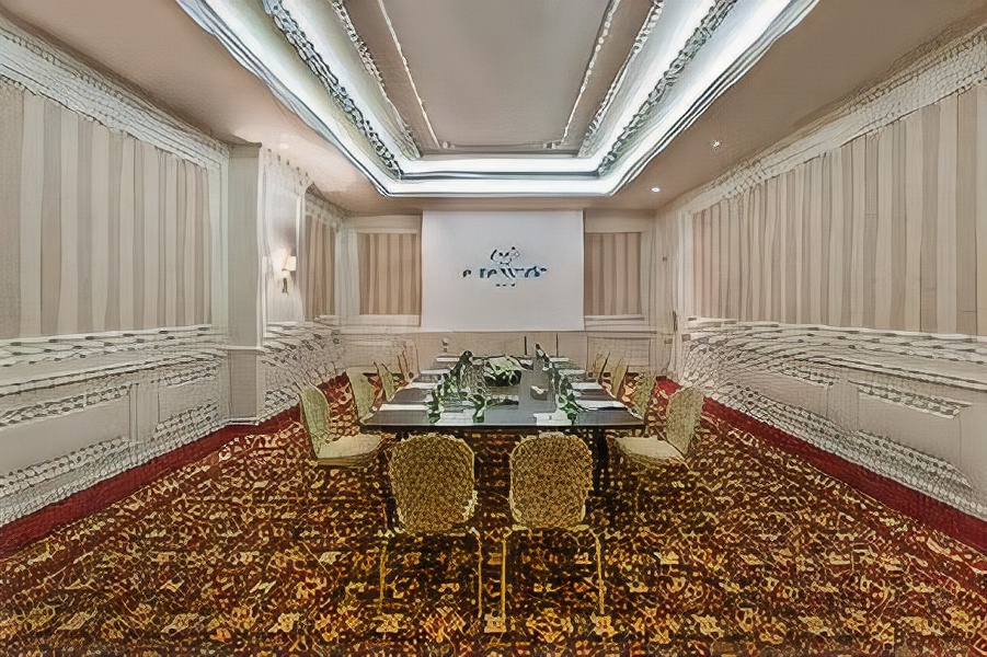 Elite World Business Hotel