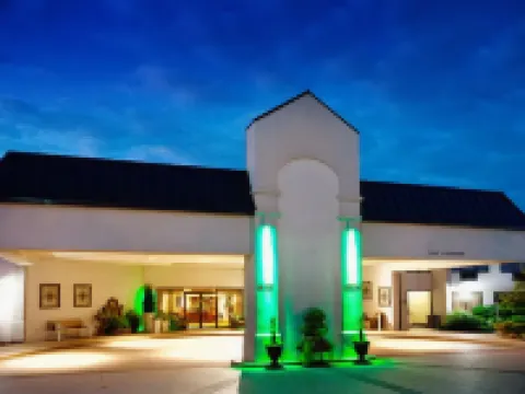 Best Western Plus Madison-Huntsville Hotel Hotels in Madison