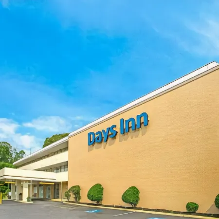 Days Inn by Wyndham Alexandria South