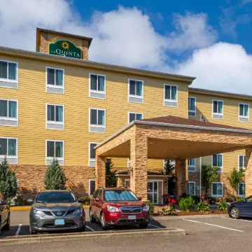 La Quinta Inn & Suites by Wyndham Auburn Отели в г. Кинг