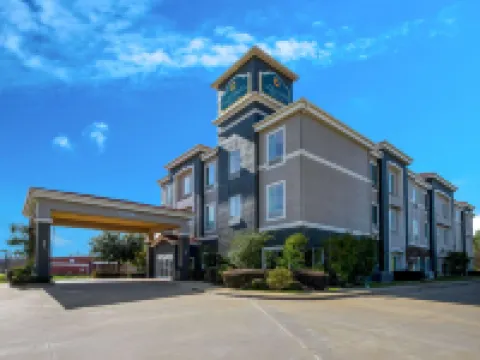 La Quinta Inn & Suites by Wyndham Marshall Hotels in Harrison County