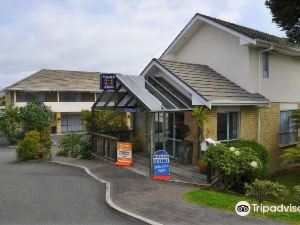 Fenton Court Motel