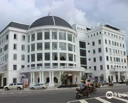 Grand Hotel Hotels in Hoa Binh