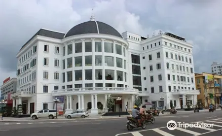 Grand Hotel Отели в г. Luong Son