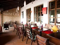 Fuente del Lobo Glamping & Bungalows - Adults Only Hotels in Monachil