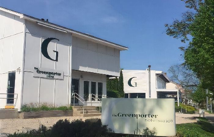 Greenporter Hotel