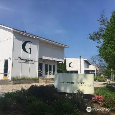 Greenporter Hotel