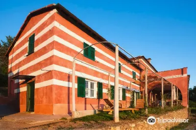 Agriturismo Cerrolungo Hotel a 