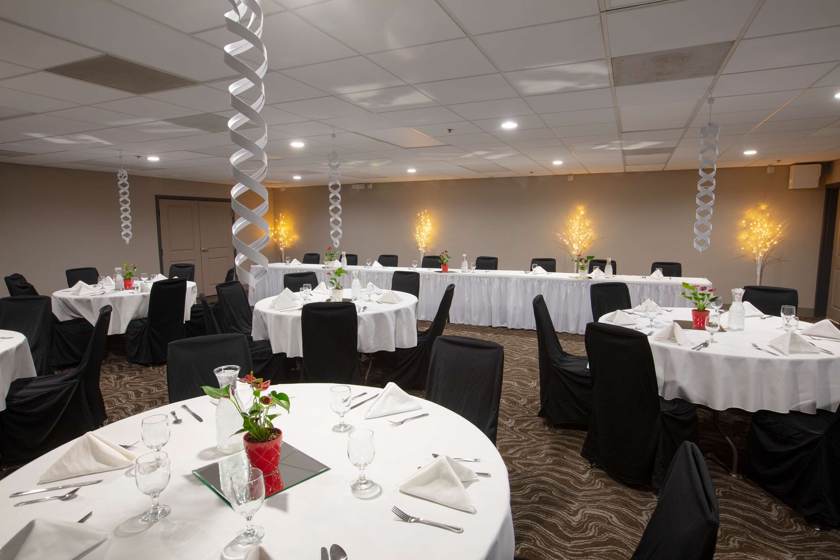 Country Inn & Suites by Radisson, Fargo, ND