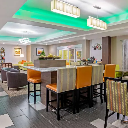 La Quinta Inn & Suites by Wyndham Paducah