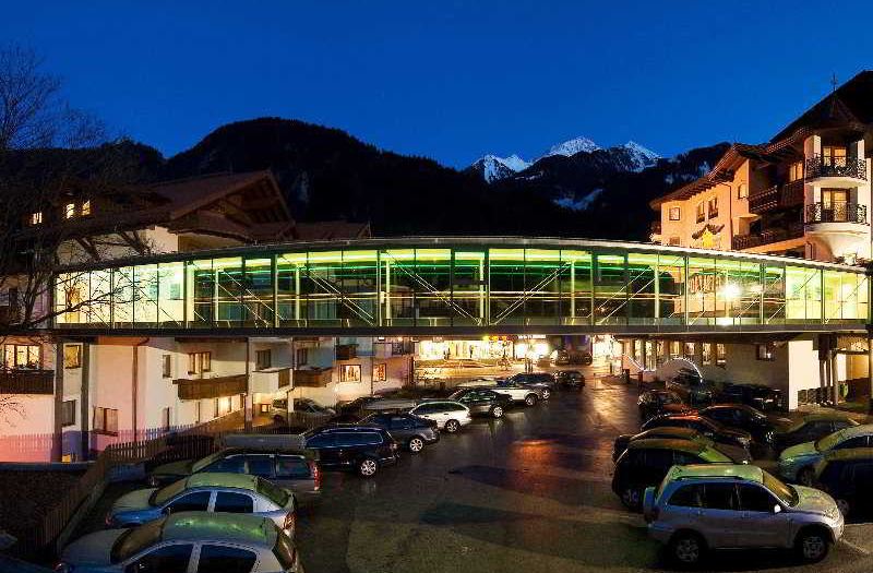 Sport & Spa Hotel Strass-Mayrhofen Updated 2022 Room Price-Reviews & Deals  | Trip.com