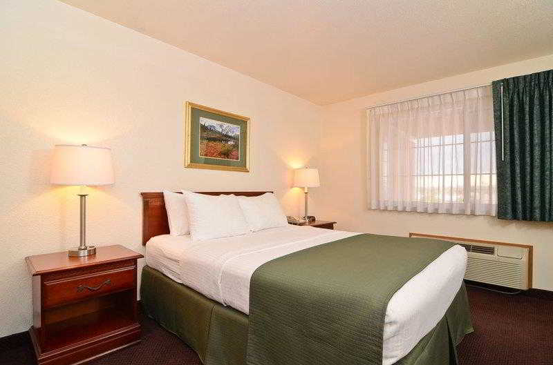 Best Western Firestone Inn & Suites