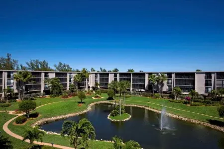 Sundial Beach Resort & Spa