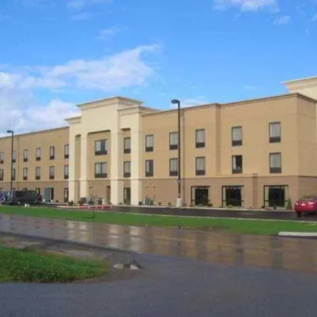Hampton Inn Clarion