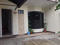 Bantal Guling Pasar Baru Hotel a Andir