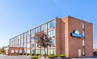 Days Inn by Wyndham Syracuse