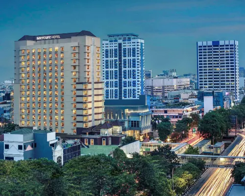 Mercure Jakarta Kota Hotels near Glodok