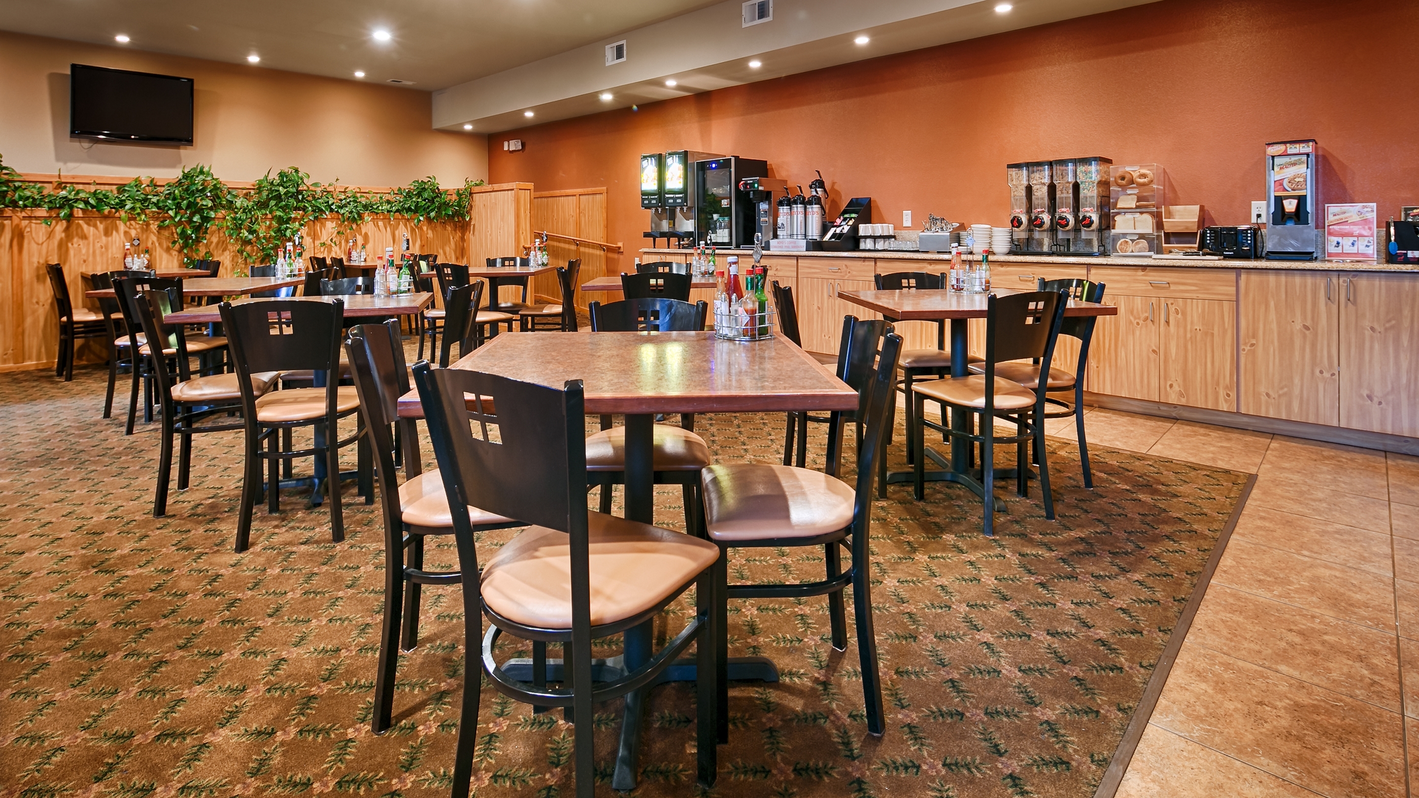 Best Western Plus Hartford Lodge