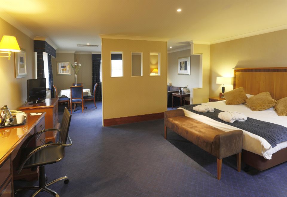 Best Western Plus Stoke on Trent City Centre Moat House Over view