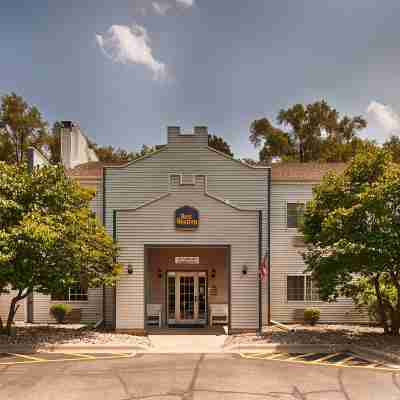 Quality Inn & Suites Red Wing Hotel Exterior