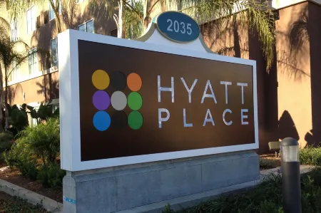 Hyatt Place at Anaheim Resort / Convention Center