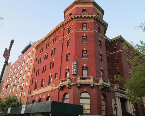 West Village Eurohostel Hotels near Bleecker Playground