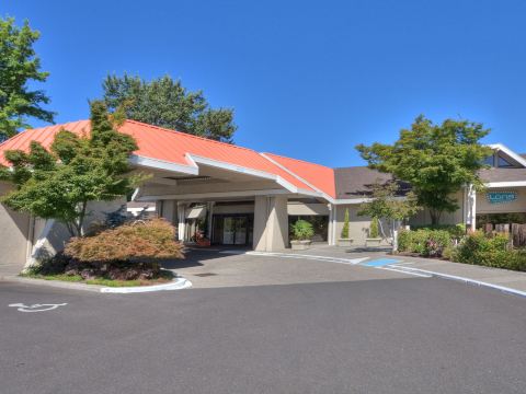 Ashland Hills Hotel & Suites