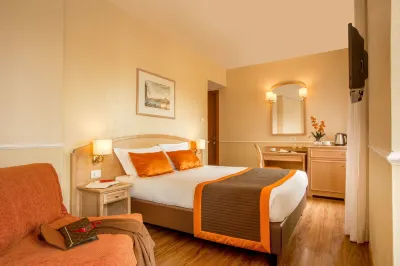 Hotel Santa Costanza Rome Отели в г. Номентано