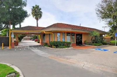 Costa Mesa Inn - Newport Beach Area Hotels in Costa Mesa