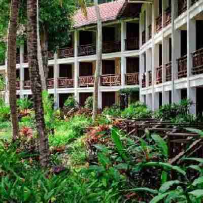 Sheraton Senggigi Beach Resort Hotel Exterior