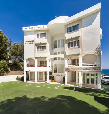 Globales Apartamentos Cala Viñas Only Adults 16 Hotels in der Nähe von Cala Mago