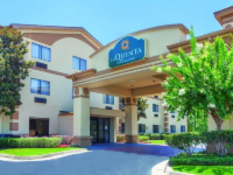 La Quinta Inn & Suites by Wyndham Jackson Airport Hoteles en Pearl