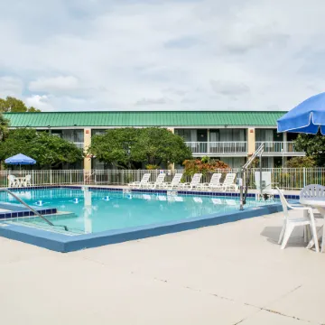 Quality Inn & Suites Brooksville I-75-Dade City
