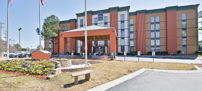 Best Western Plus Galleria Inn  Suites Hotels in Memphis