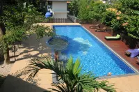JJ Bungalow - مسبح