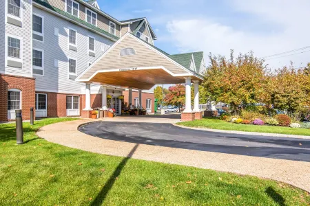 Comfort Inn & Suites Dover-Portsmouth Отели в г. Довер