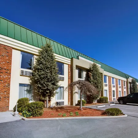 Clarion Pointe Beckley