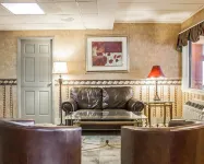 Econo Lodge Hotels in Hicksville