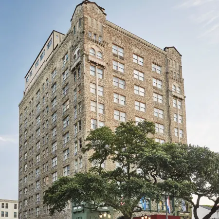 Pontchartrain Hotel St. Charles Avenue Отели рядом с достопримечательностью «Одубон Парк»