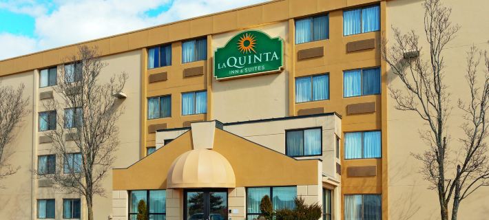 La Quinta Inn & Suites by Wyndham Warwick Providence Airport Hotels in Kent County