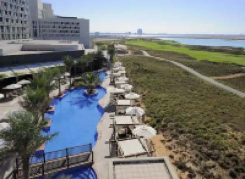 Yas Plaza Mangroves by IHG (formerly Radisson Blu Abu Dhabi Yas Island)