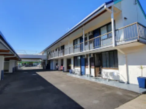 Moffat Beach Motel Caloundra Hotels in Caloundra