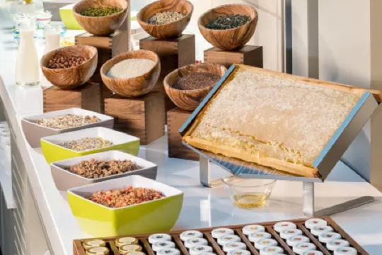 NH Collection Berlin Mitte Friedrichstrasse Отели рядом с достопримечательностью «Рейхстаг»