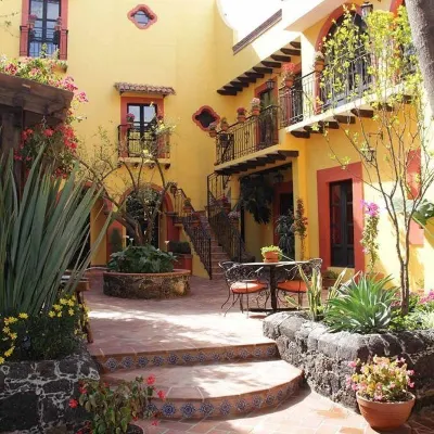 Casa Mia Suites Hotels near Parroquia de San Miguel Arcangel