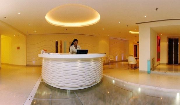 JW 메리어트의 야외 수영장 또는 스파 시설