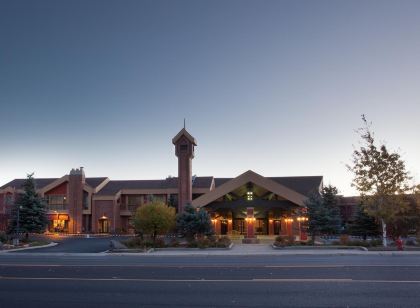 DoubleTree by Hilton Park City - the Yarrow